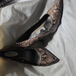 Alfani faux python pumps